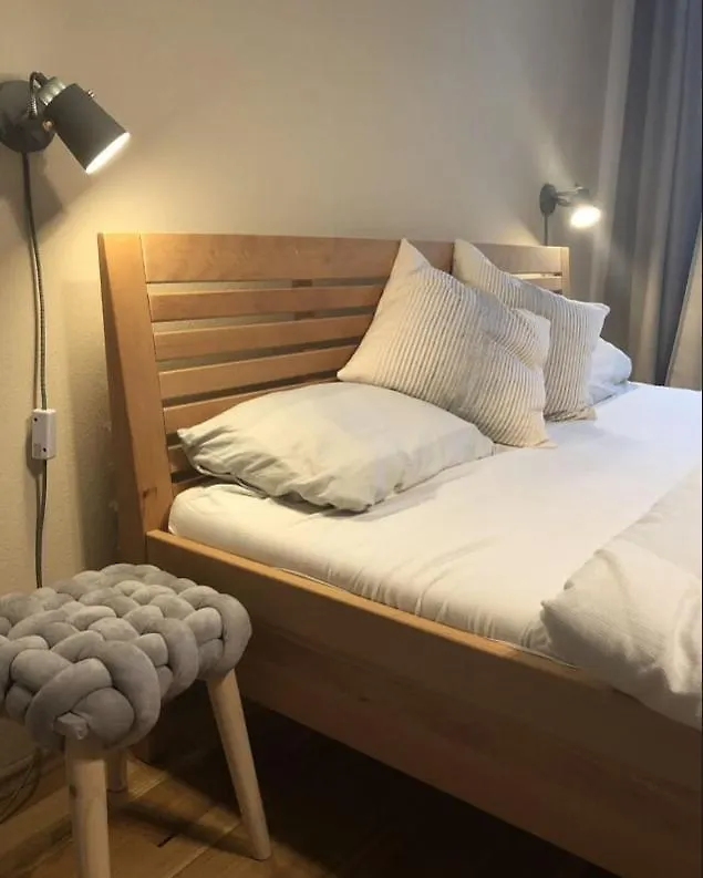 Grosse 4 Zimmer Wohnung. Schoenbrunn-Naehe! Wien 0*,  Østrig