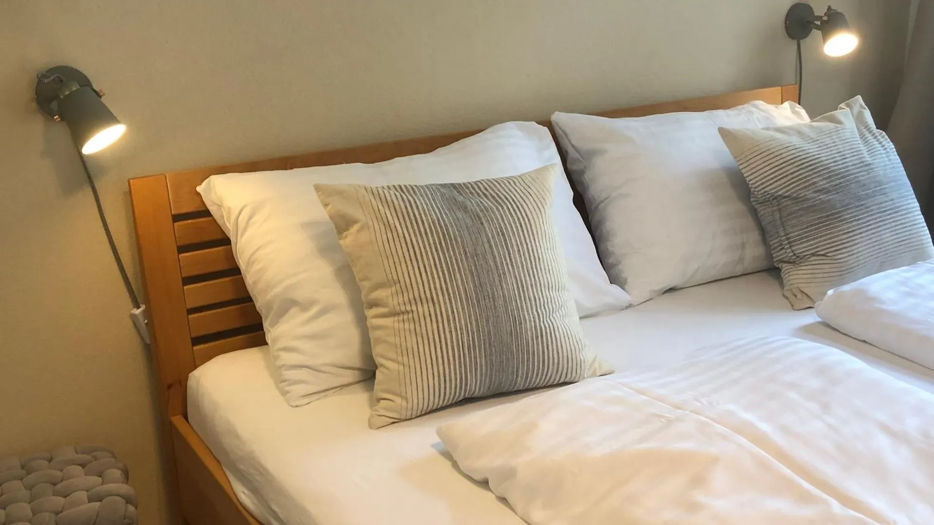 Grosse 4 Zimmer Wohnung. Schoenbrunn-Naehe! Wien